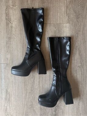 MIA Leather Boots | Black | Size 7